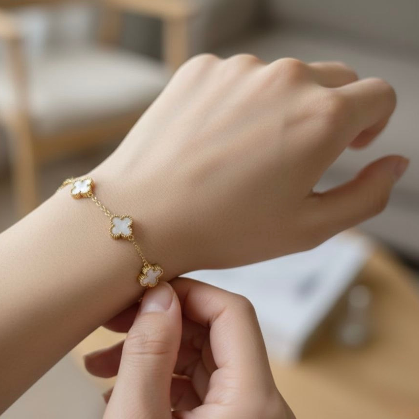 Fortune leaf bracelet