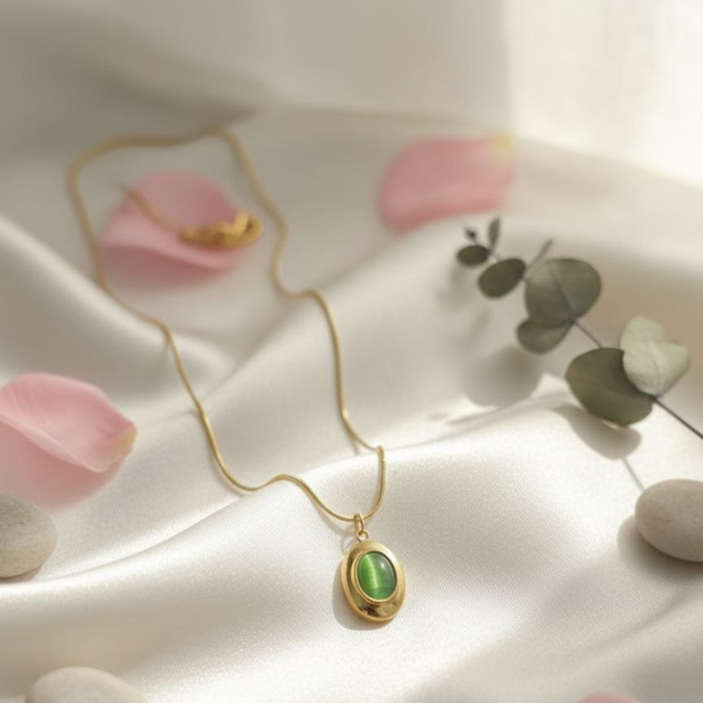 Moonbeam Necklace
