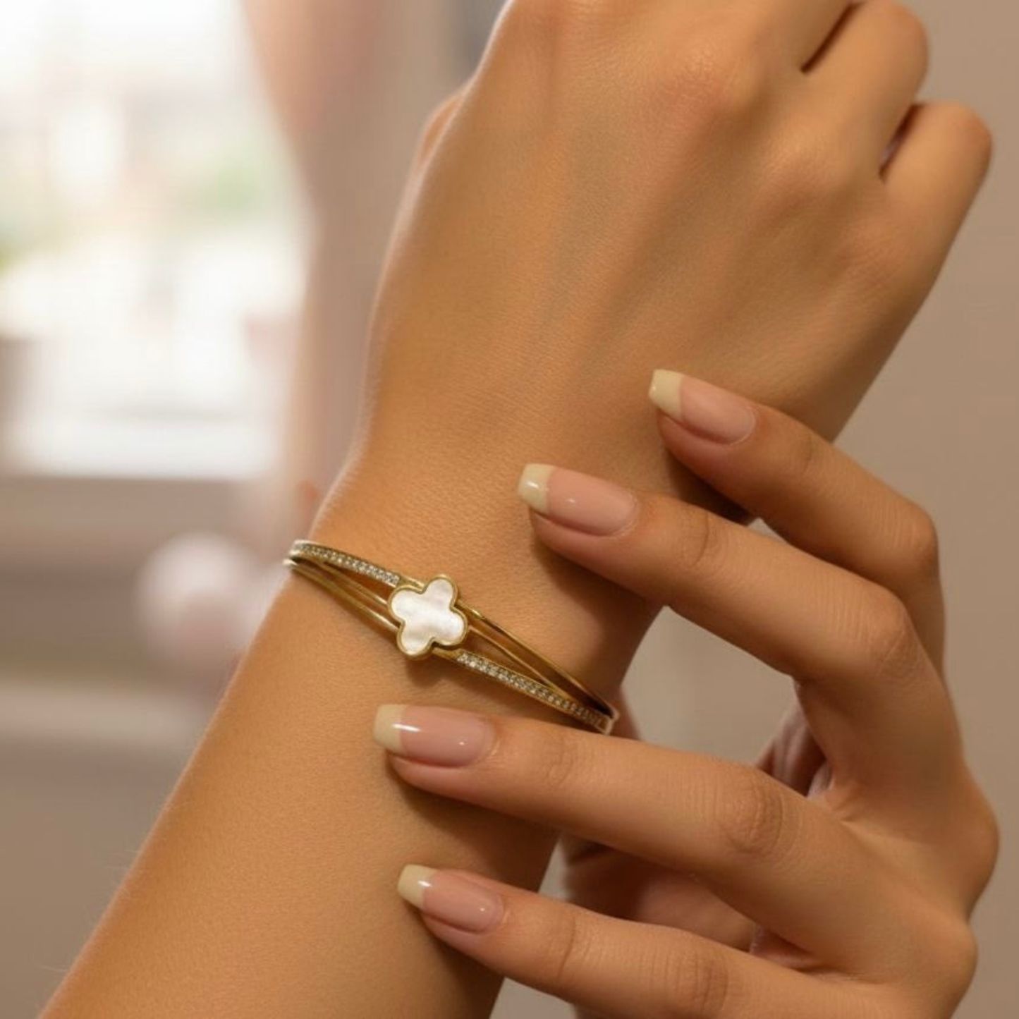 White Fortune bangle bracelet