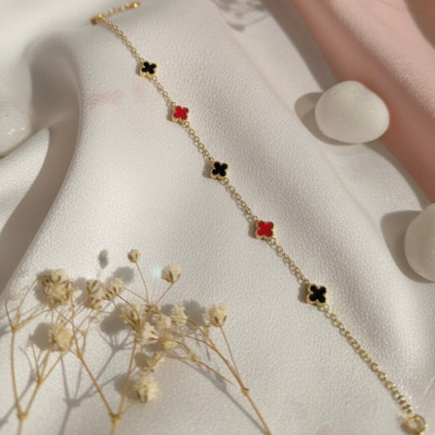 Fortune glow bracelet