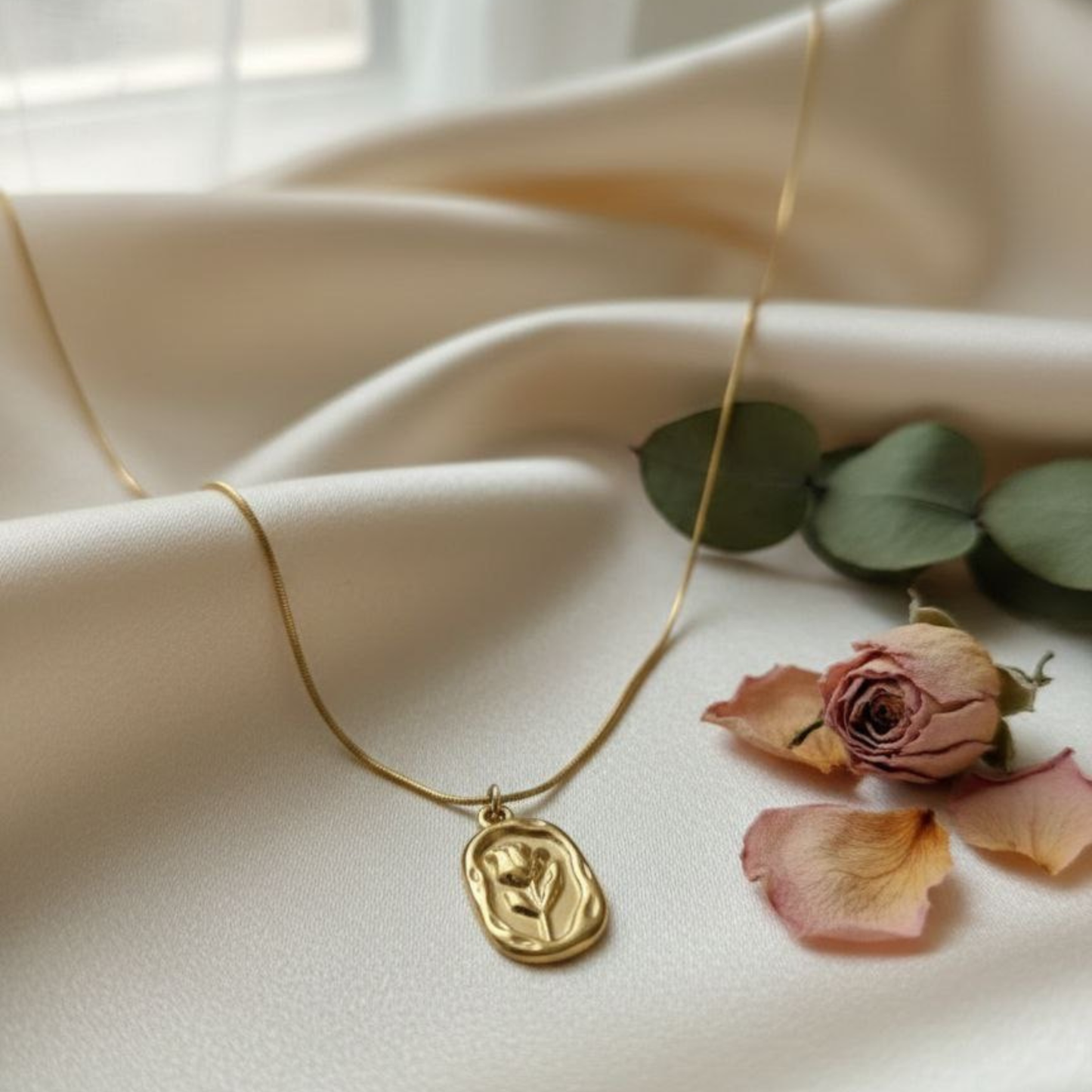 Flora Charm Necklace