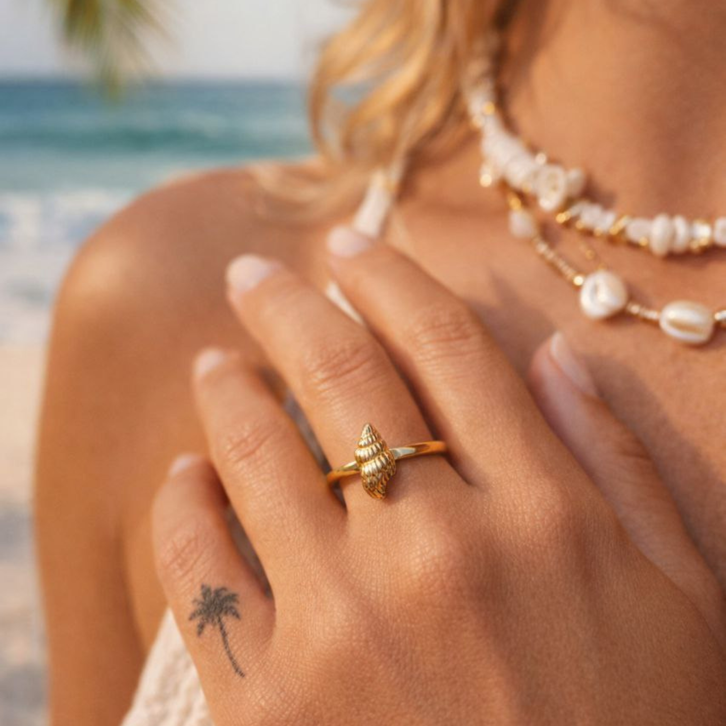 Mira Shell Ring